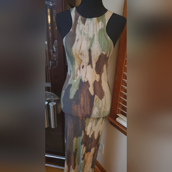 NWT Ramona LaRue Dress - Picture 2 of 13